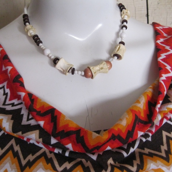 blouse - Picture 3 of 5